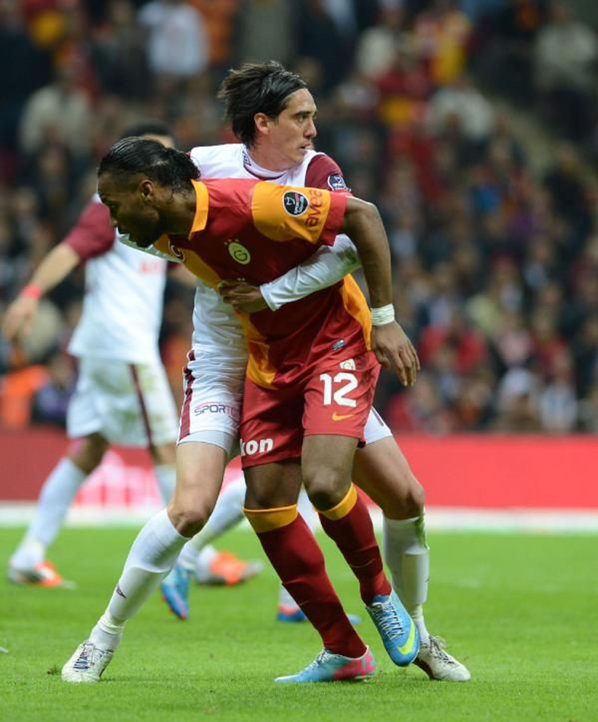 Galatasaray, Sanica Boru Elazığspor\'u Rahat Geçti