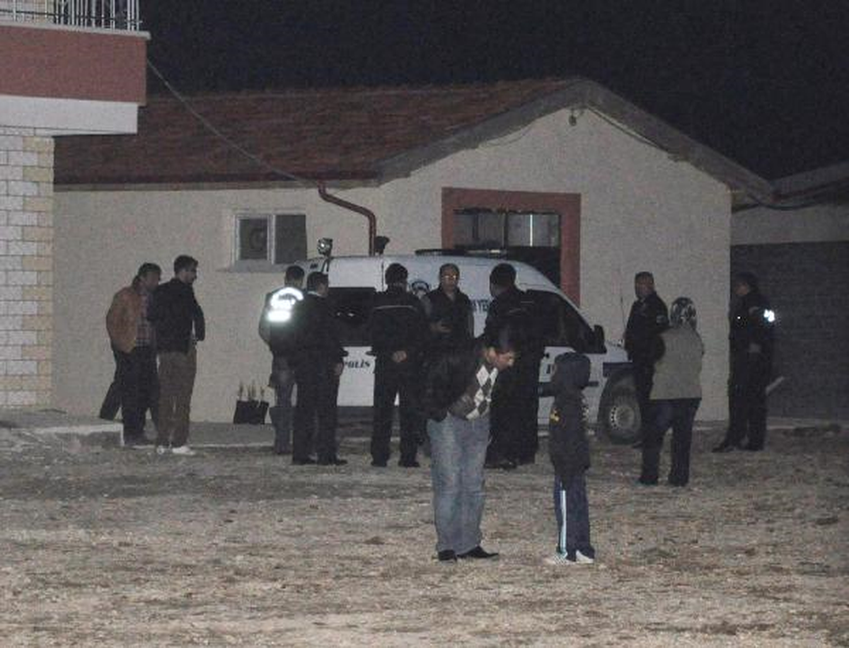Evlenmesine İzin Çıkmayınca İntihar Etti