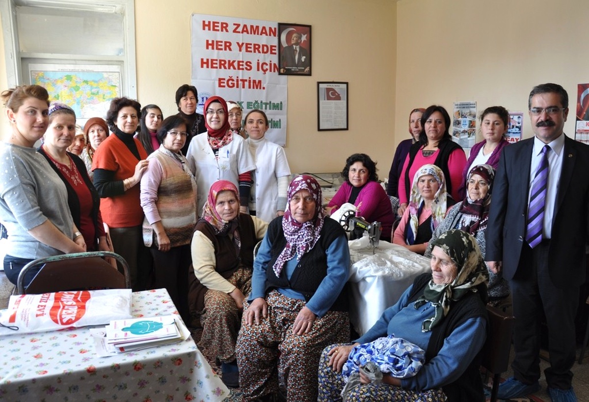 Halk Eğitim Kursiyerleri, Sağlık Seminerleriyle Bilinçleniyor