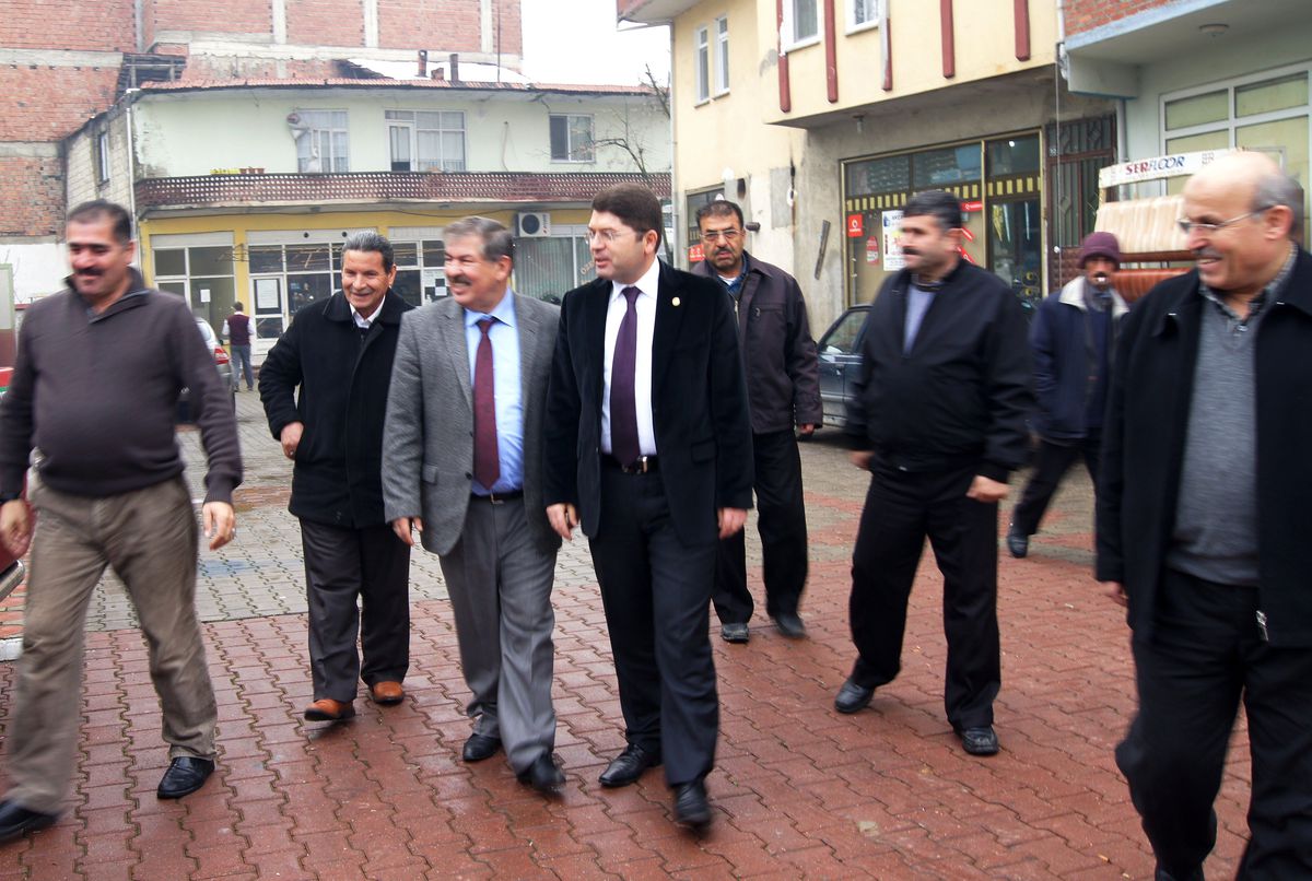 Hasankadı ve Abdipaşa\'ya Parke Yol