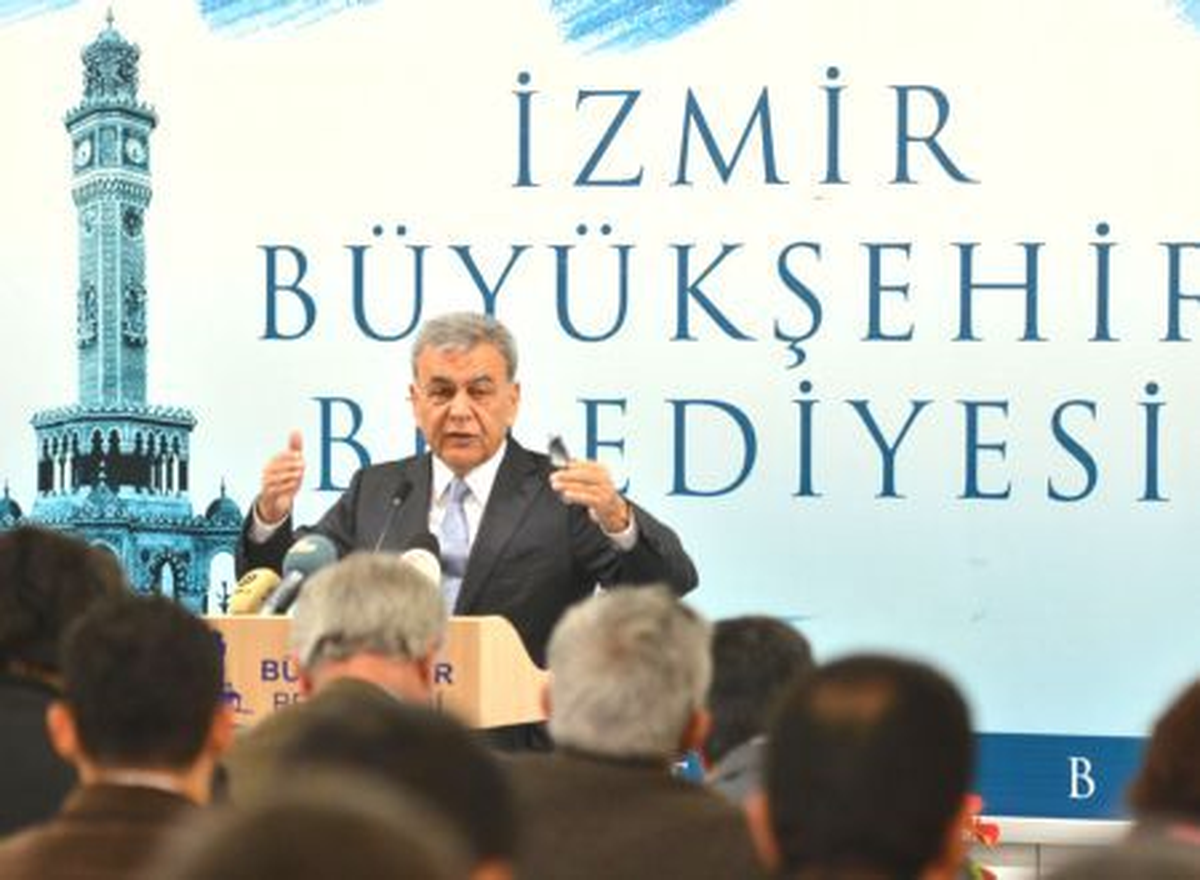 İzmir Büyükşehir Belediye Başkanı Kocaoğlu."Ak Parti\'nin Yaptırdığı ve Başbakanın Açıkladığı...