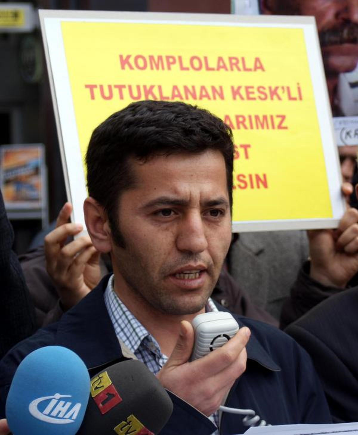 KESK Üyelerinden Hükümete \'Baskı\' Tepkisi