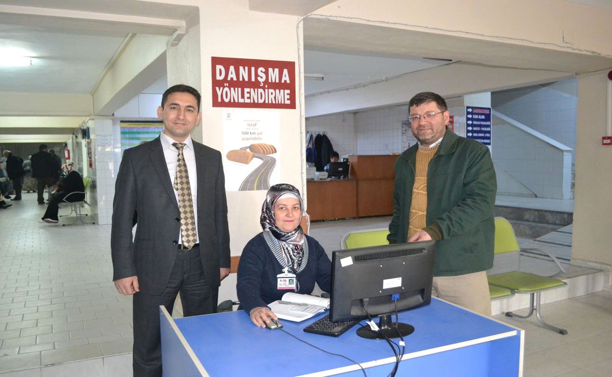 Kula Devlet Hastanesi Müdürü Akarsu\'dan Randevulu Muayene Olma Çağırdı