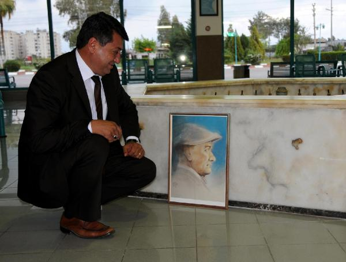 Mermerde Atatürk Silueti