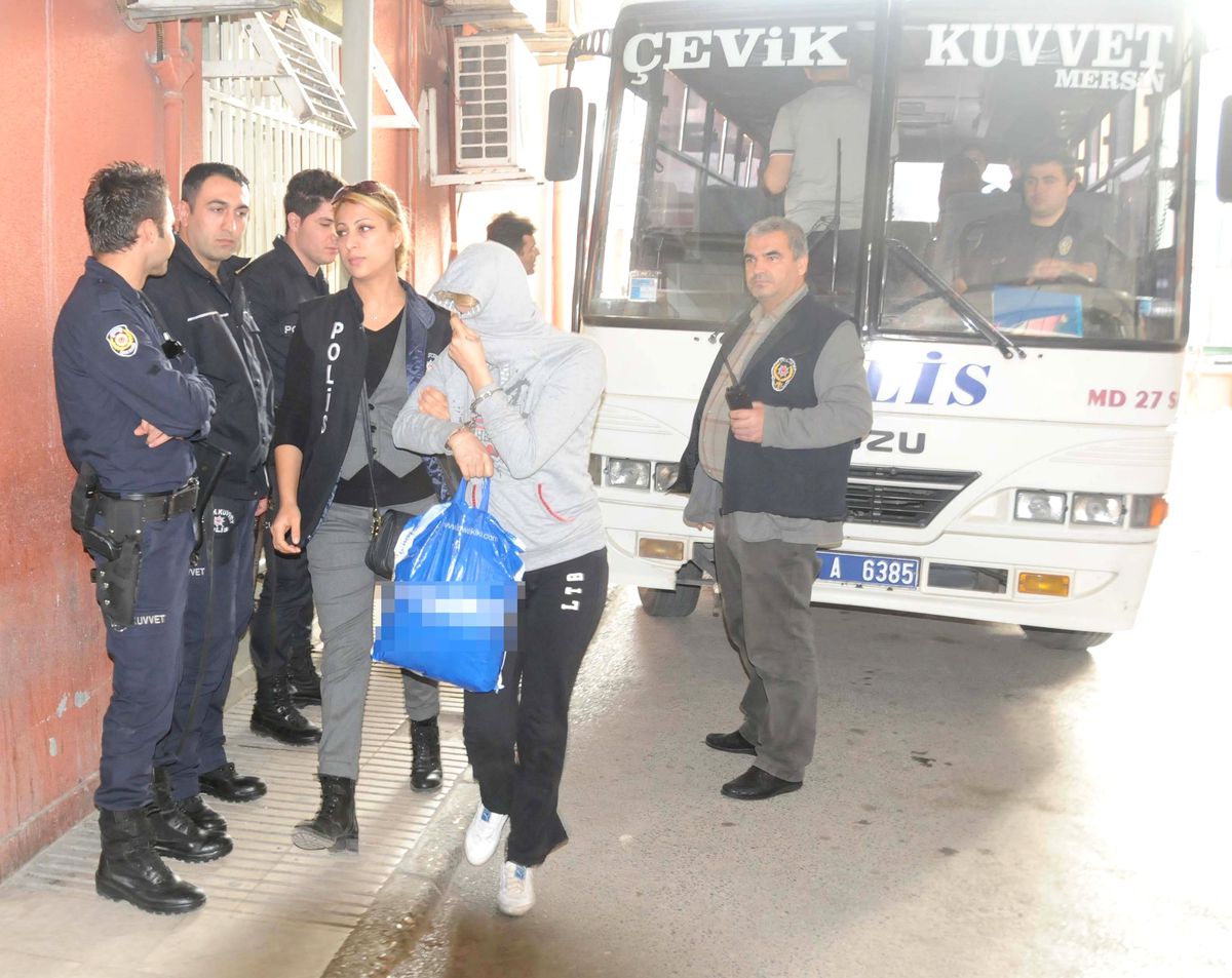 Mersin\'de Fuhuş Operasyonu