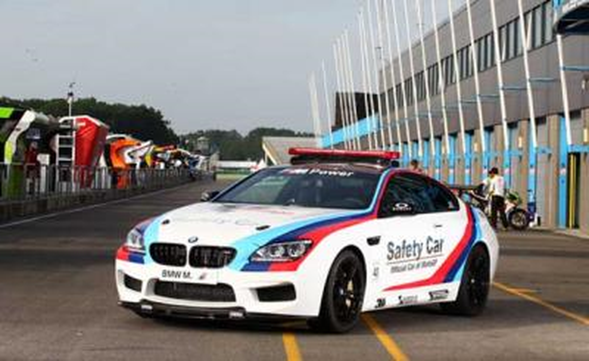Motogp\'nin Yeni Güvenlik Aracı Bmw M6 Gran Coupe