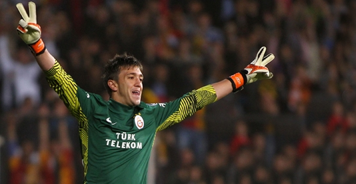 Muslera\'ya Ahlaksız Şantaj!