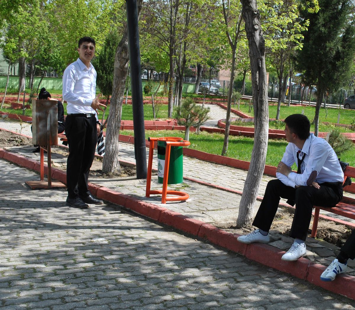 Okullara Çöp Konteynırı