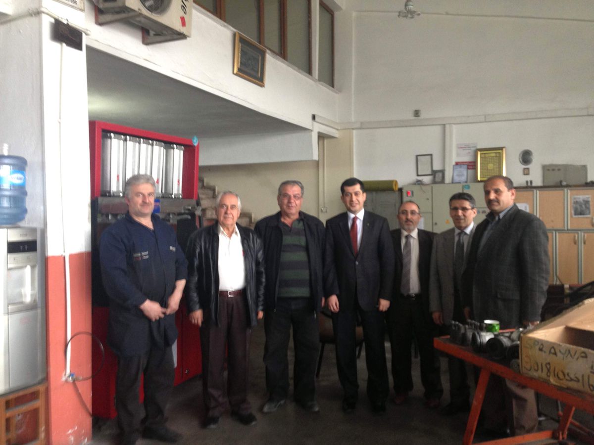 Öztürk, AK Parti\'nin Eski Yönetimdeki Üyelerini Ziyaret Etti