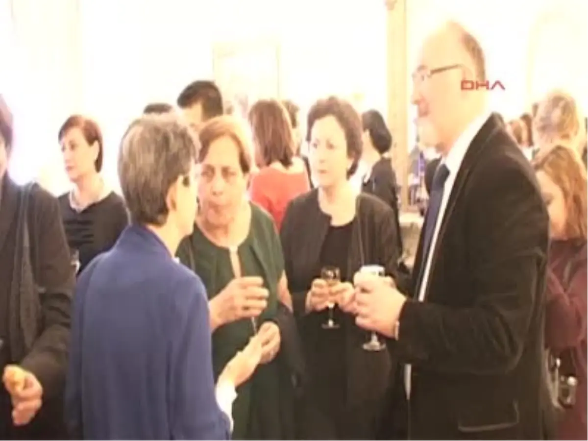 Paris Unesco Büyükelçilik Konutu Sanatçıları Ağırladı