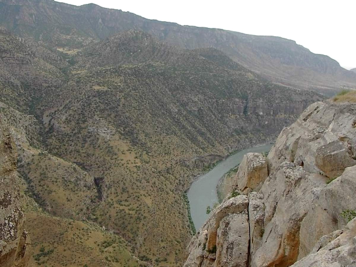 Siirt Valisi Adrenalin Yaşamak İsteyenleri Botan\'a Davet Etti