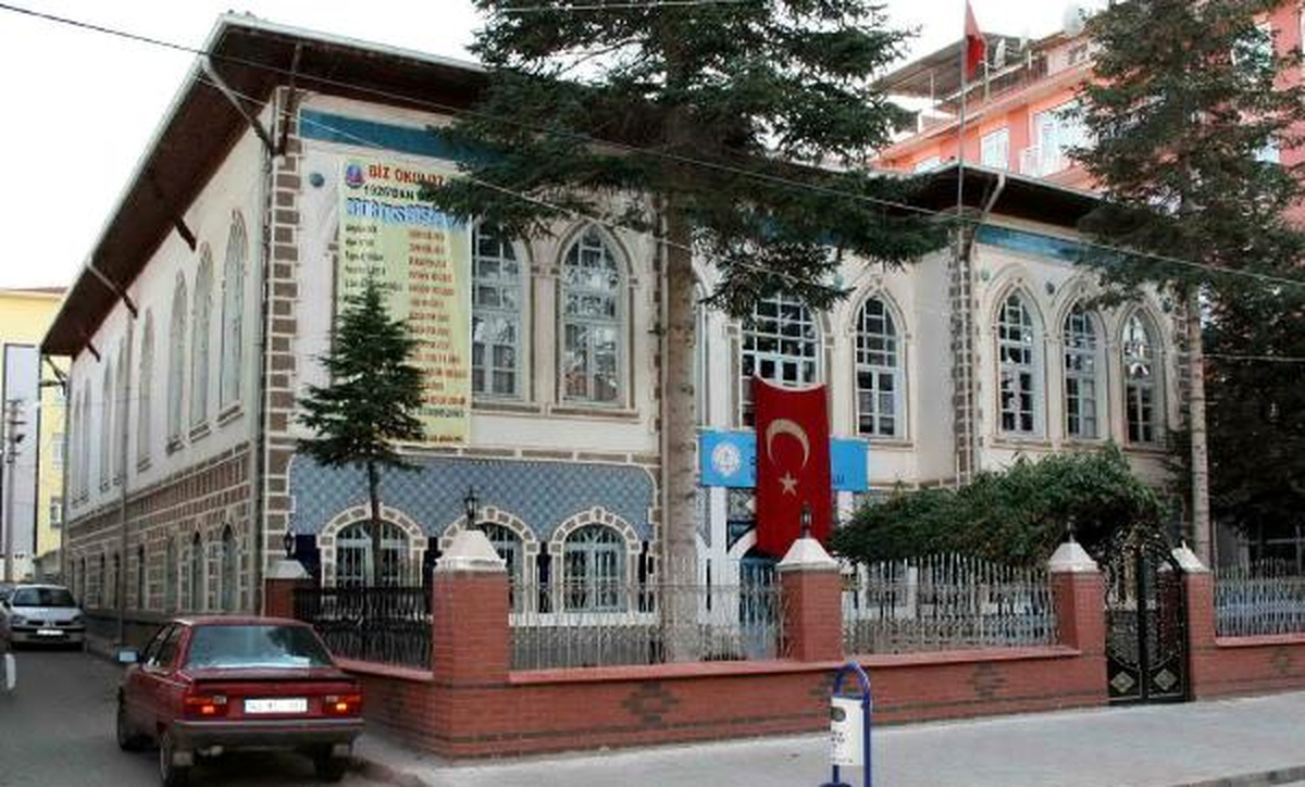 Simav\'a Çağdaş Müze