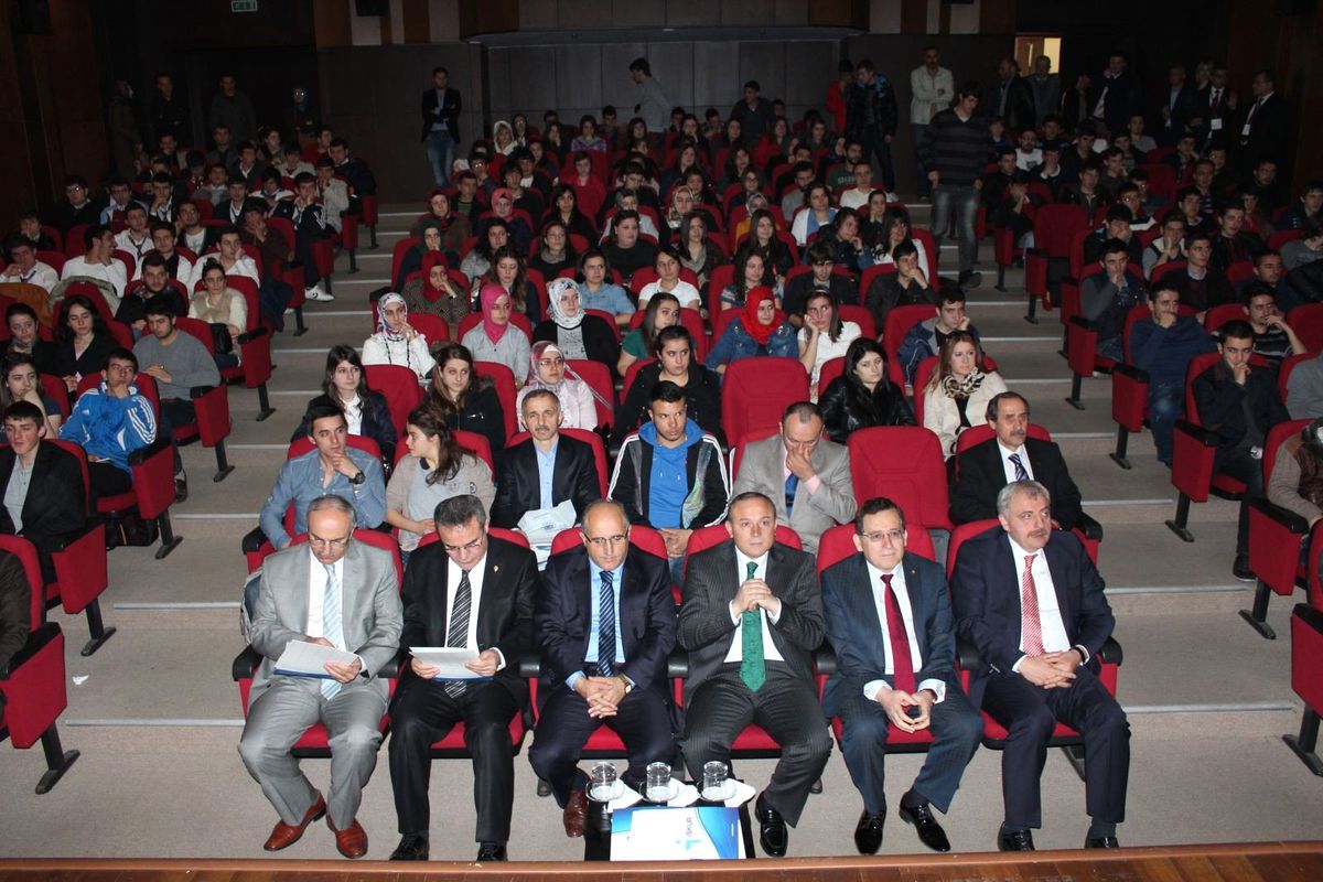 Trabzon\'da Girişimcilik ve Kariyer Günleri Başladı