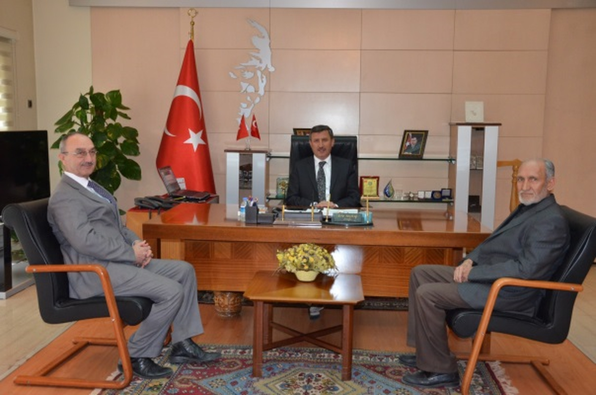 Valimizi Birleşik Kafkas Derneği Başkanı Ziyaret Etti