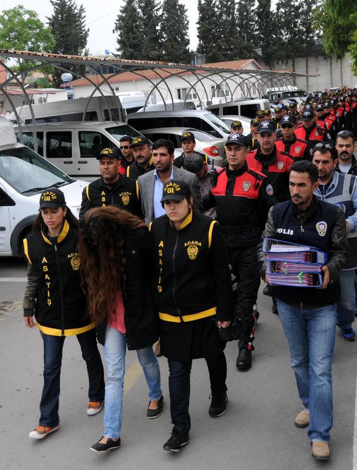 Yattıkları Yerden Dolandırmışlar
