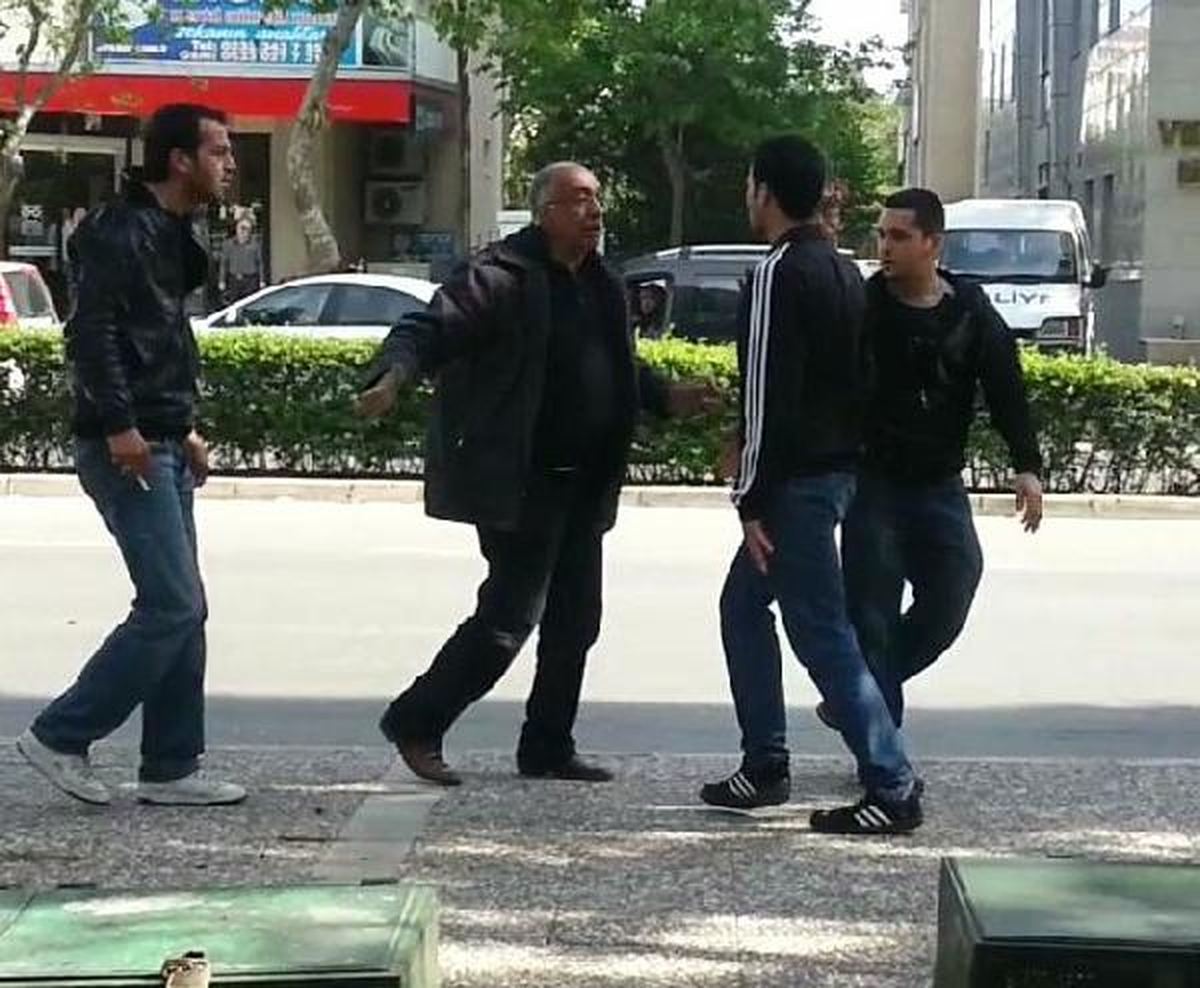 Yayaya Çarpan Sürücüye Meydan Dayağı