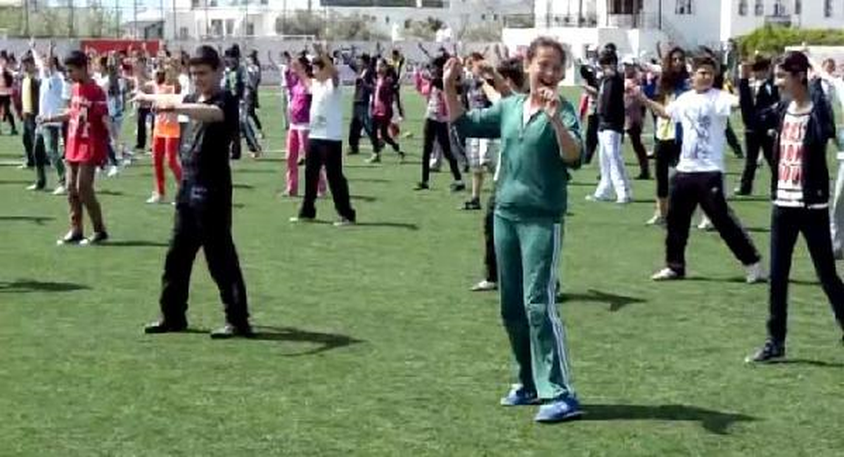 23 Nisan Provalarında Dans Edip Güldürdü