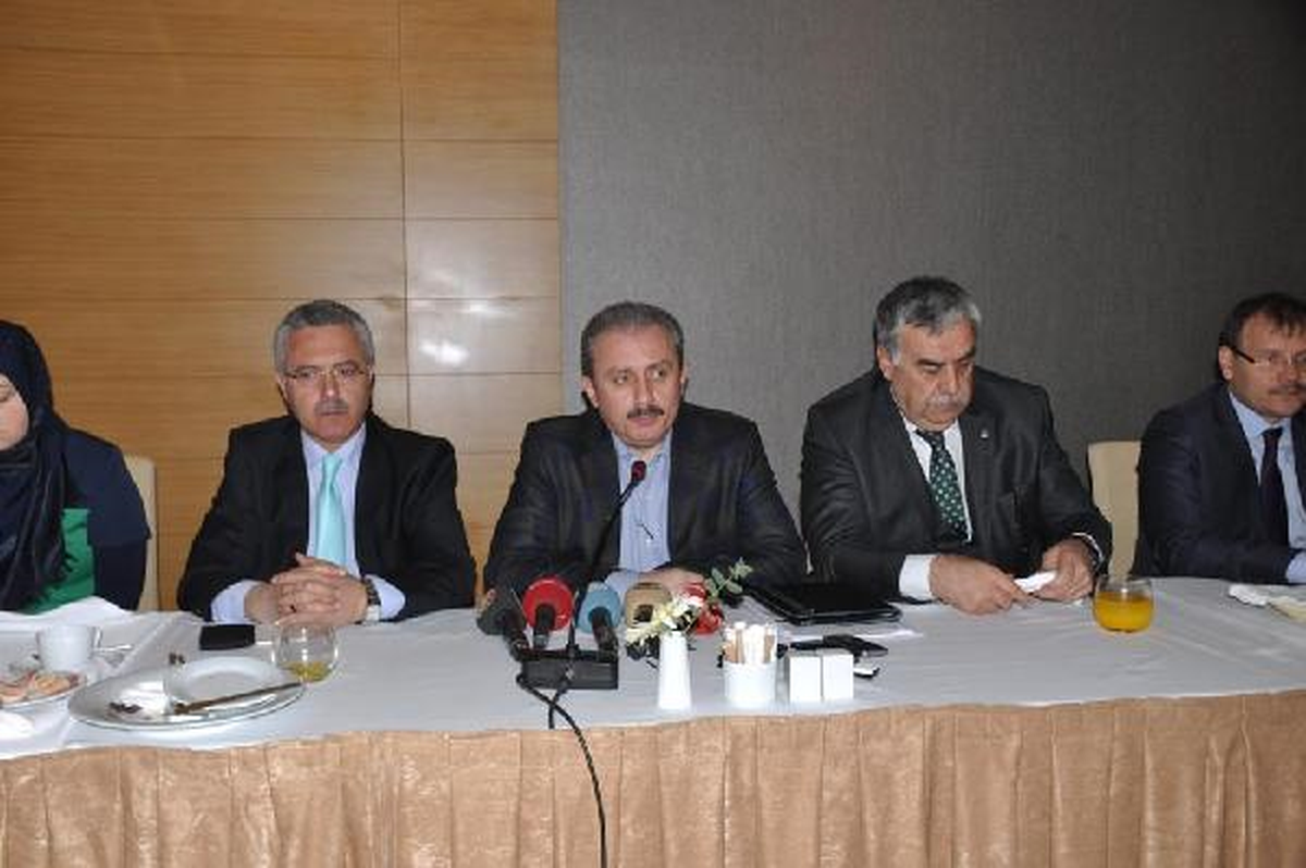 AK Parti\'li Şentop\'tan Ağır Eleştiriler