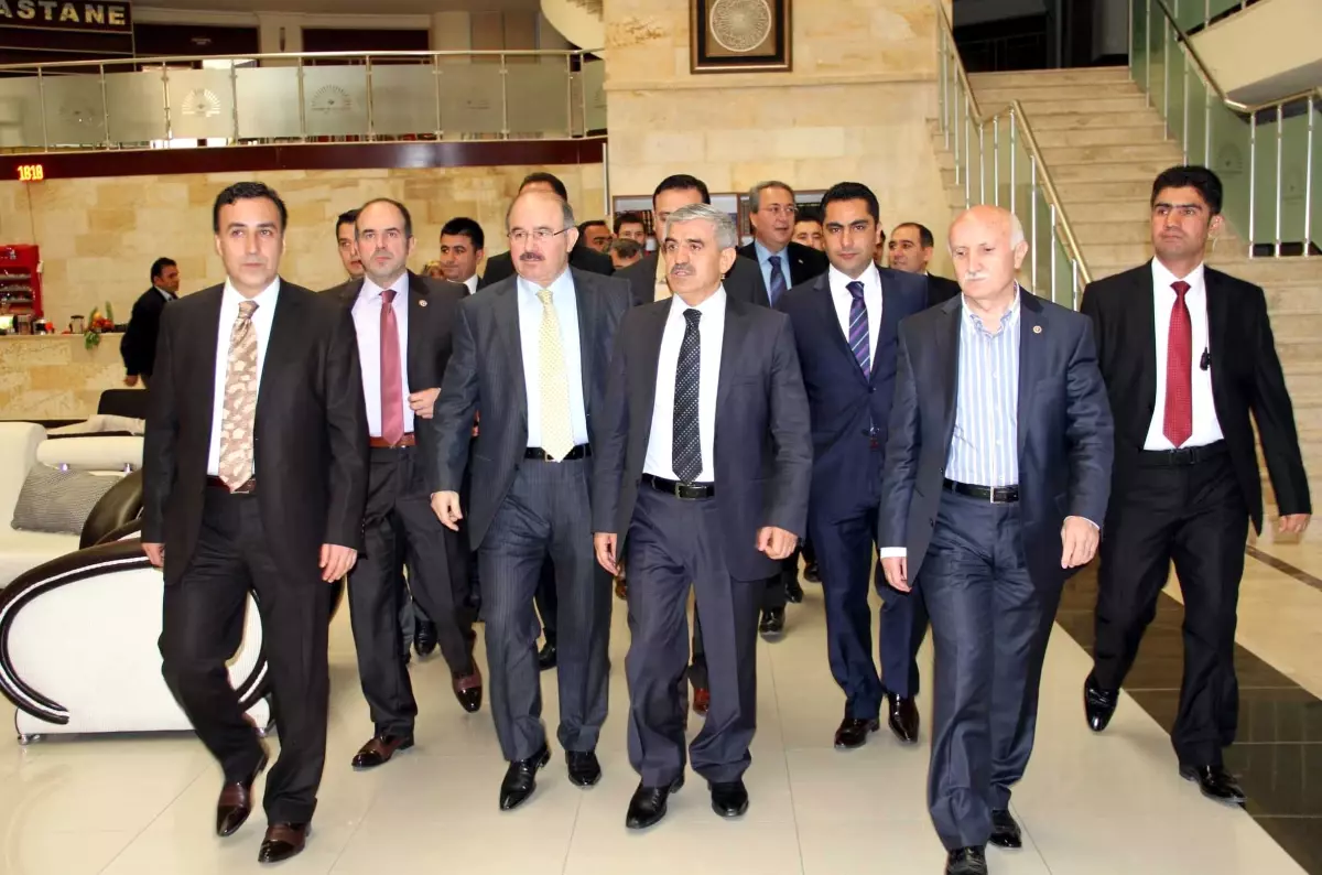 Ak Partili Çelik Çözüm Sürecini Nevşehir\'de Değerlendirdi