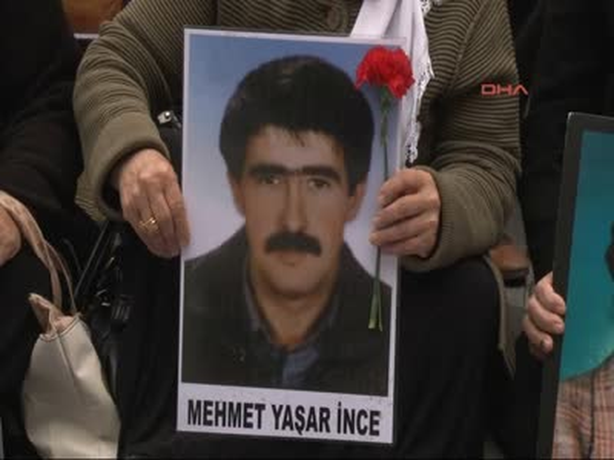 Akil İnsanlar \'Cumartesi Anneleri\'yle Biraraya Geldi