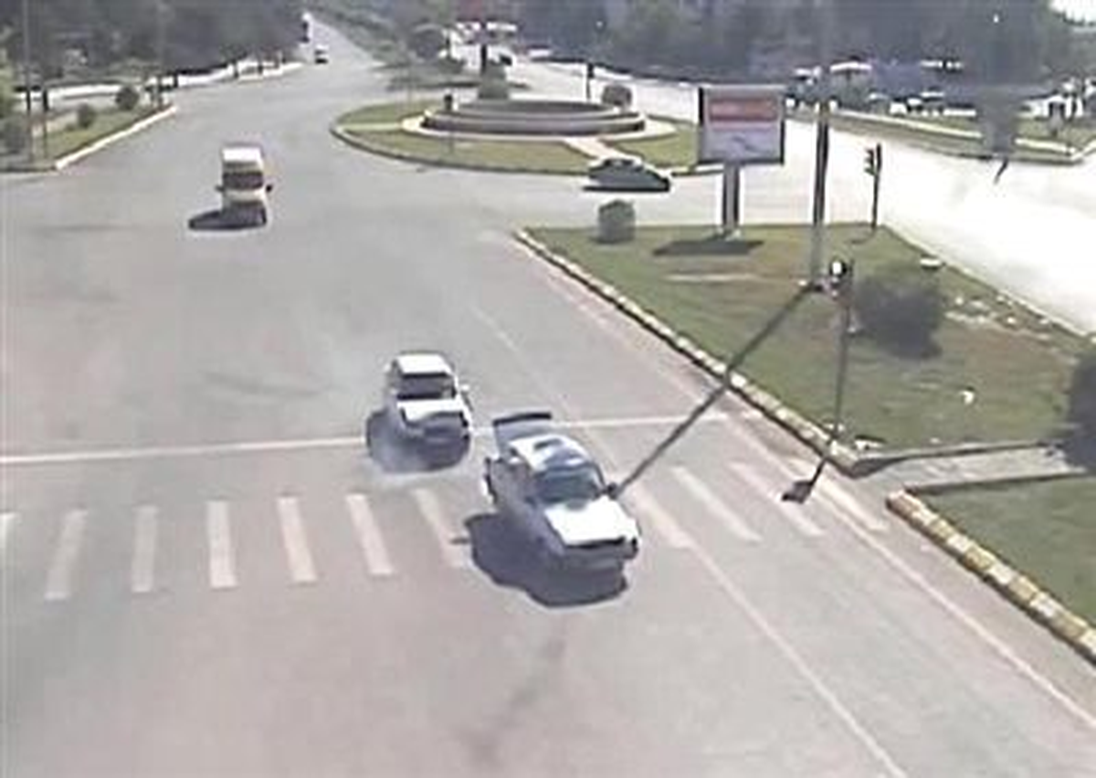 Trafik Kazaları MOBESE\'lere Yansıdı