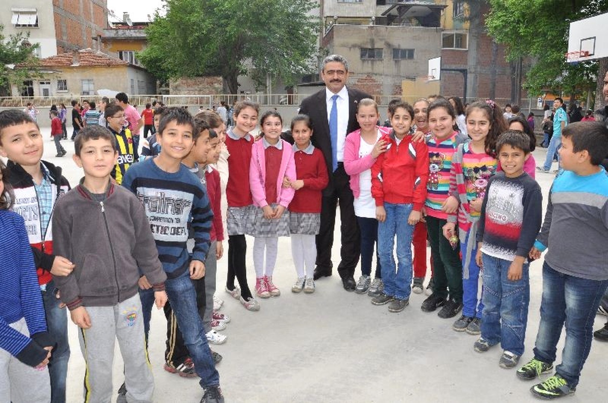 Nazilli Belediye Başkanı, 23 Nisan\'ı Kutladı