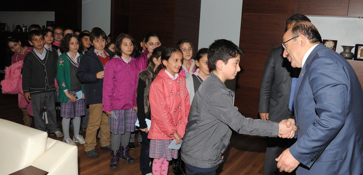 Başkan Gümrükçüoğlu Minik Öğrencilerle Buluştu