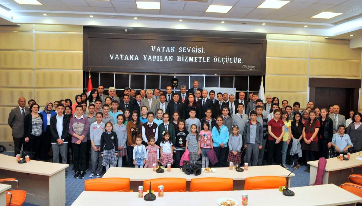 Başkan Tütüncü Öğrencilerle Buluştu