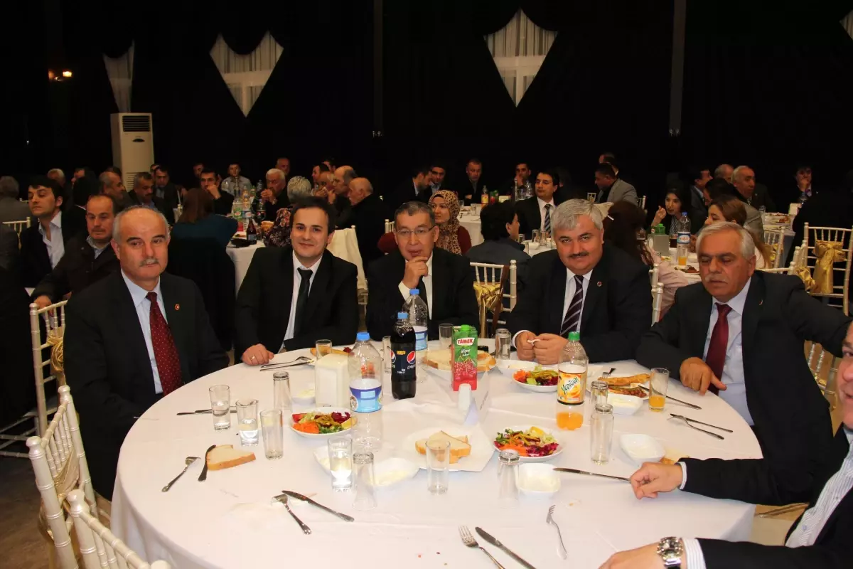 Çaycuma Meslek Yüksekokulu İçin Destek Amaçlı Yemekli Gece Düzenlendi