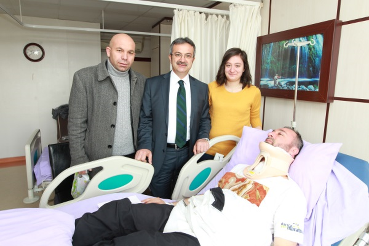 Gazeteci Türesin\'e Moral Ziyareti