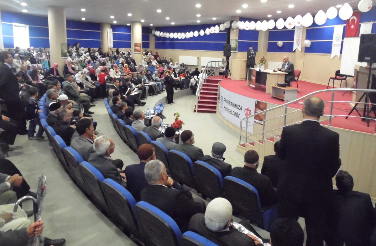 'Hz. Peygamber ve İnsan Onuru' Konulu Konferans