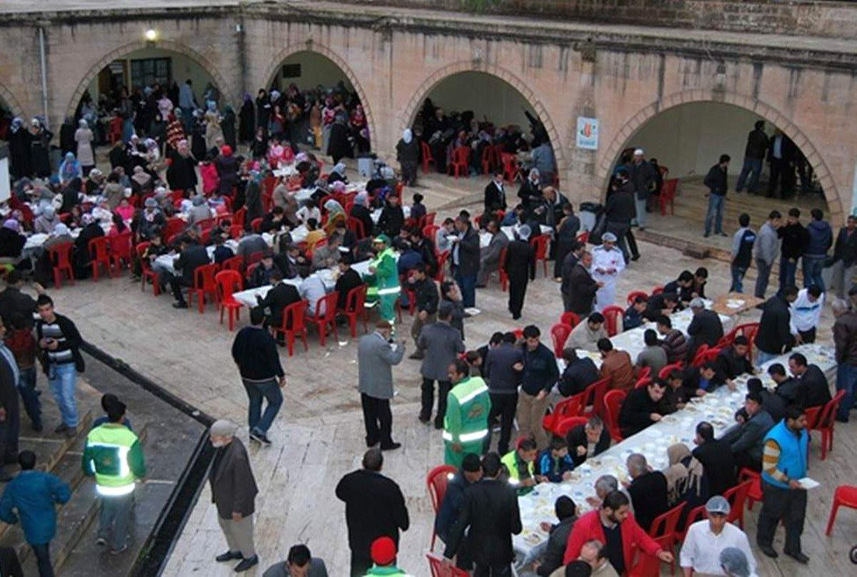 Şanlıurfa\'da 20 Bin Kişilik Tirit Ziyafeti