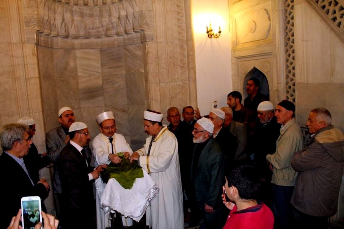 Kutlu Doğumda Sakalı Şerif İzidihamı