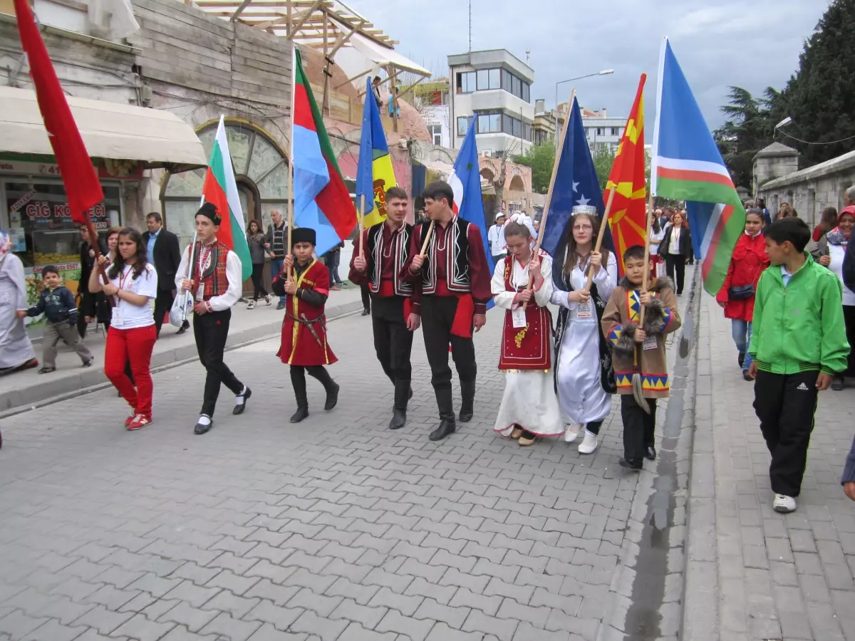 Lüleburgaz\'da 23 Nisan Şenliği Başladı