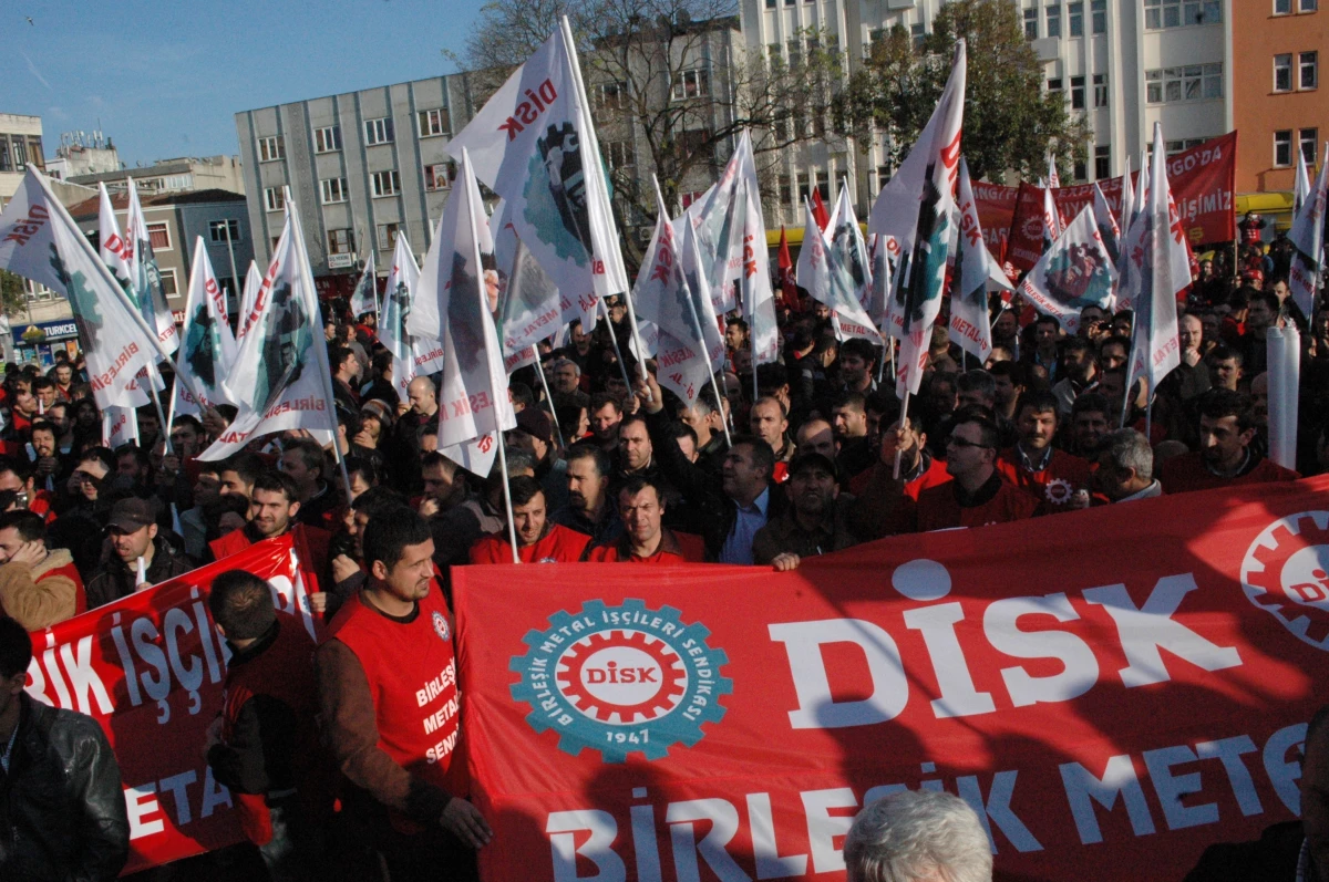 Metal İşçileri Gebze Yürüdü