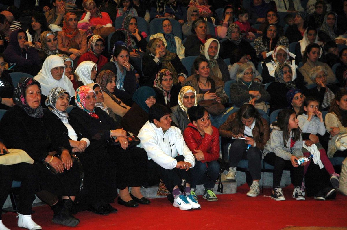 Minik Semazen İzleyenleri Büyüledi