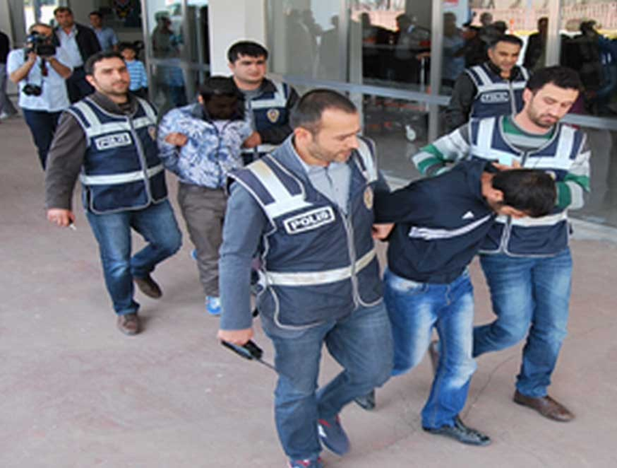 Motosiklet Çalarken Suçüstü Yakalandılar