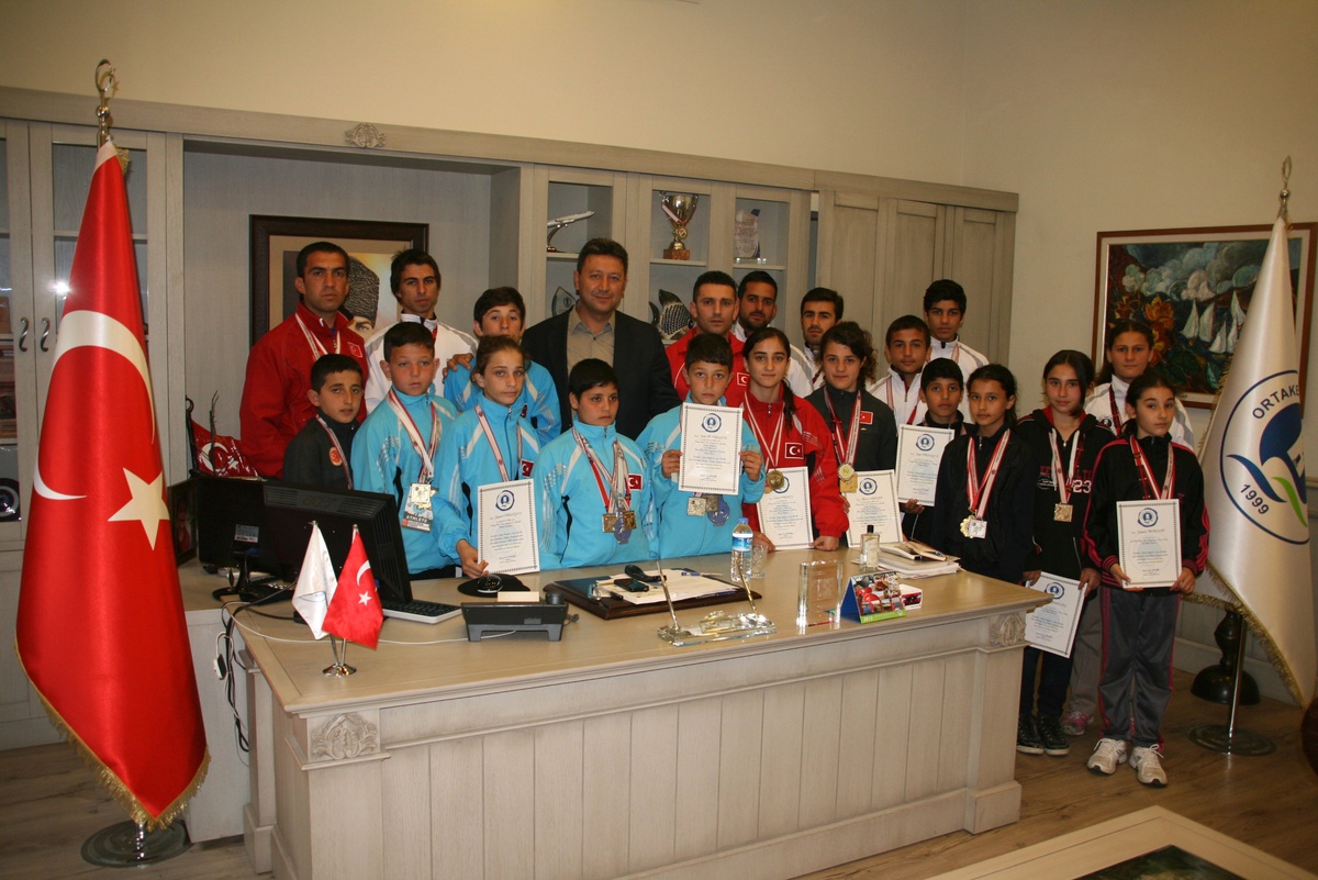 Ortakent\'li Sporculardan Uluslar Arası Başarı