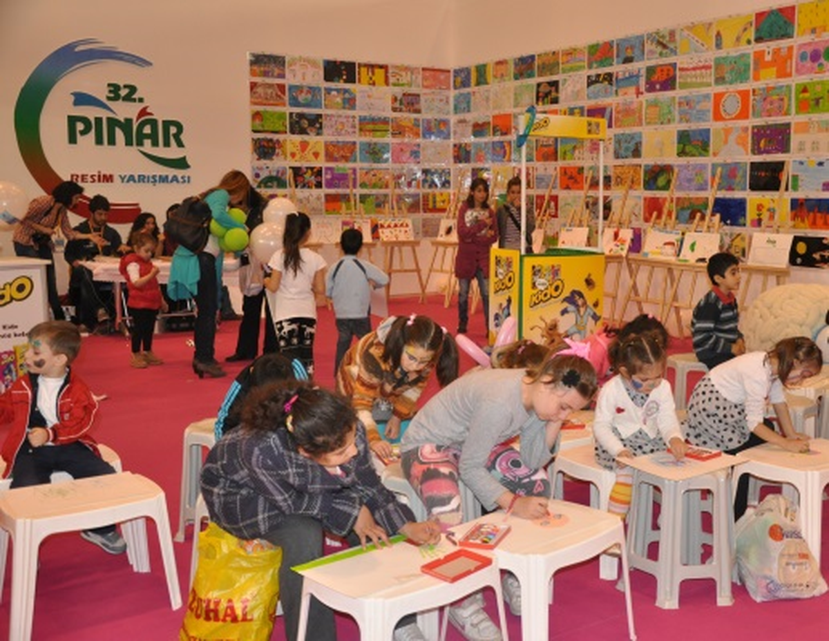 Pınar\'dan Çocuklara 23 Nisan Armağanı