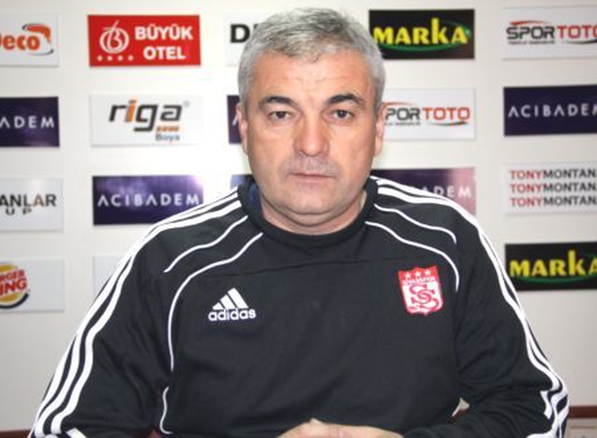 Rıza Çalımbay\'a 1 Maç Ceza