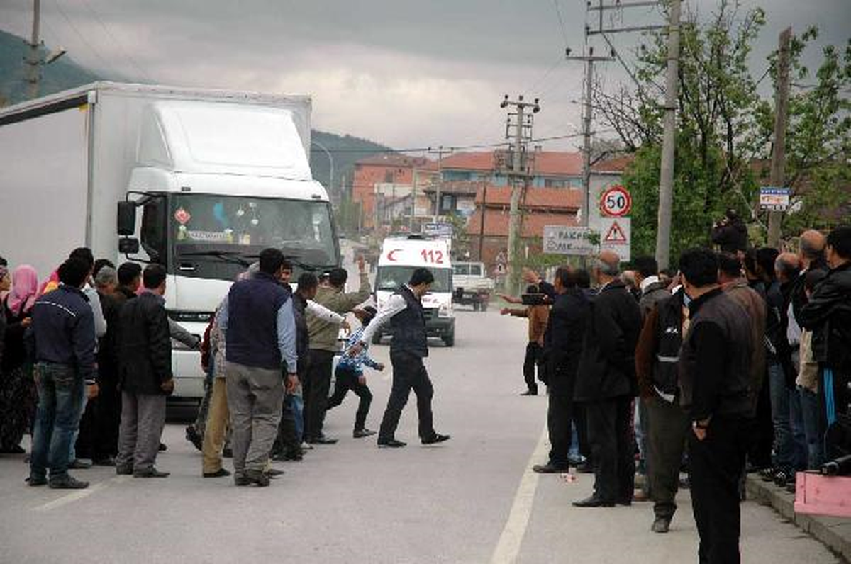 Sapanca\'da Romanların Kentsel Dönüşüm Protestosu