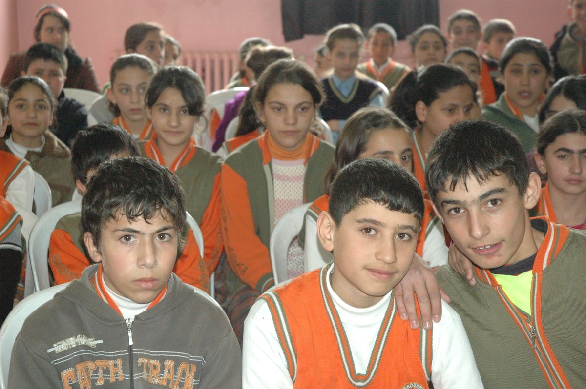 Veliler Vali Öztürk\'ten Yardım Bekliyor