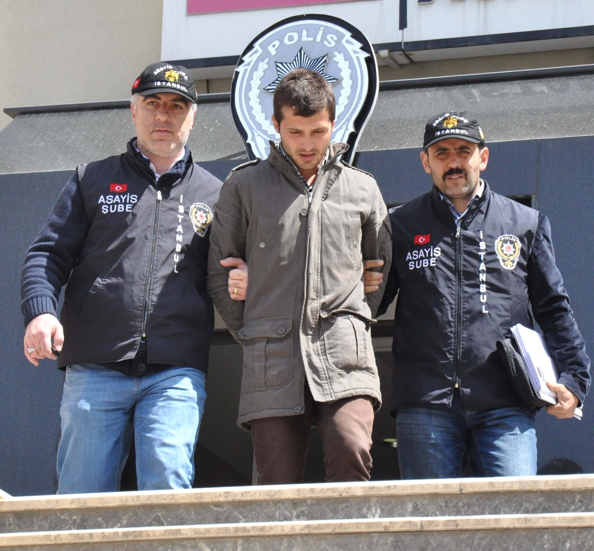 Yaralı Olarak Üç Yüz Metre Yürüdü