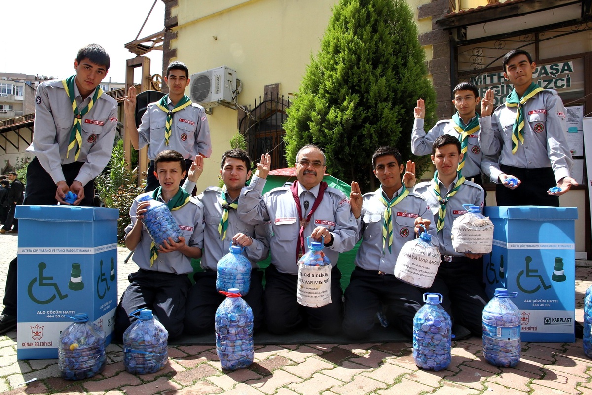 Başkan Tartan Okul Ziyaretlerini Sürdürüyor