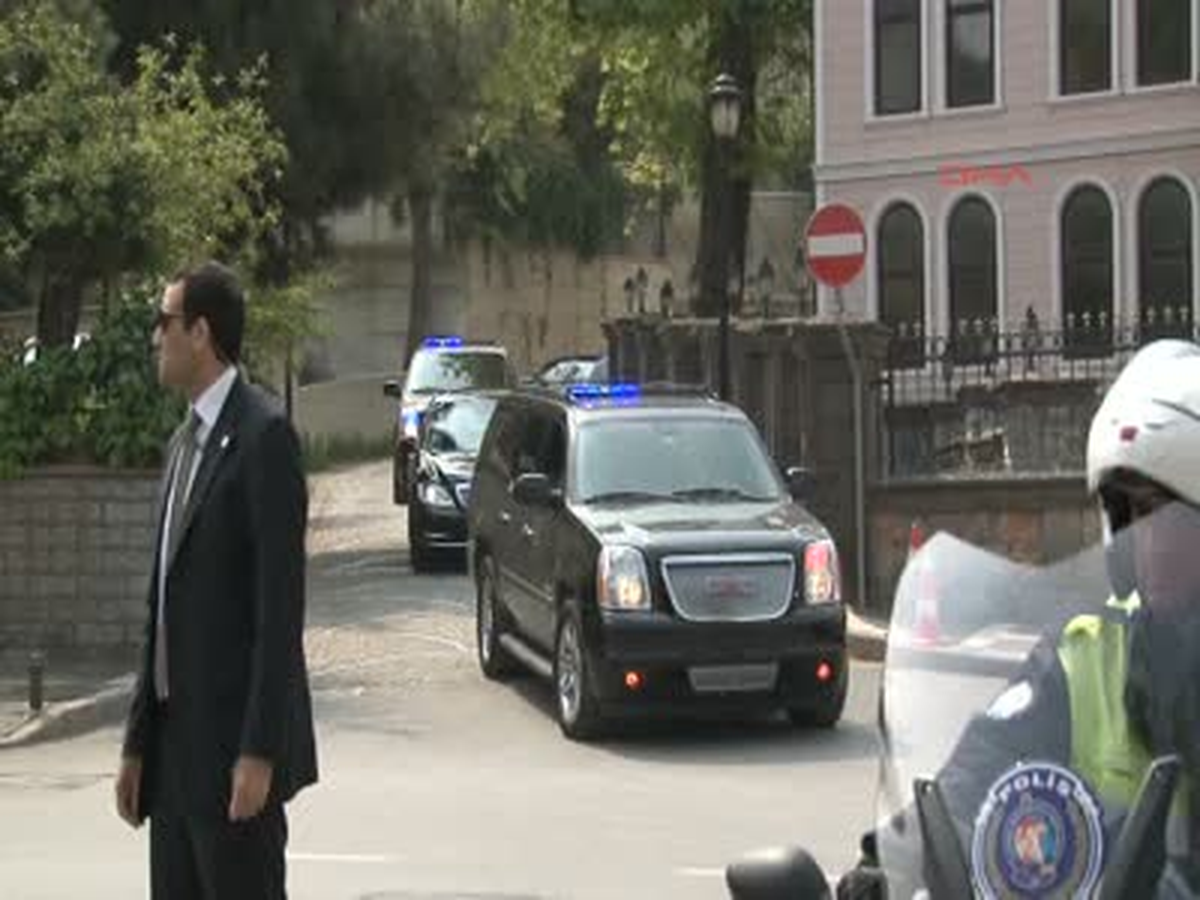 Başbakan Erdoğan Mesaiye Başladı Başbakan Erdoğan Mesaiye Başladı