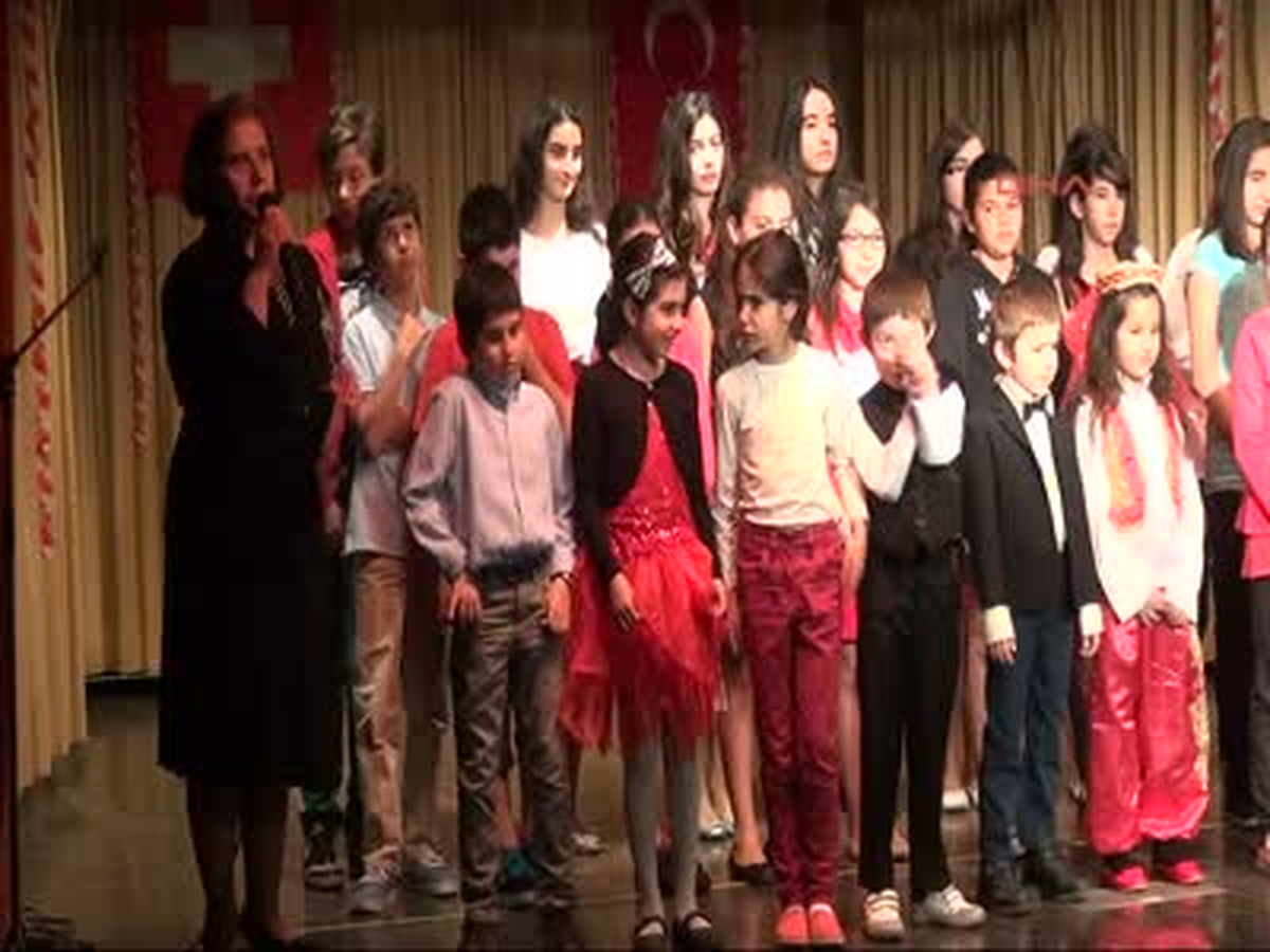 Cenevre\'de 23 Nisan Kutlaması Cenevre\'de 23 Nisan Kutlaması Cenevre\'de Europ Türk Okulları Enstitü...