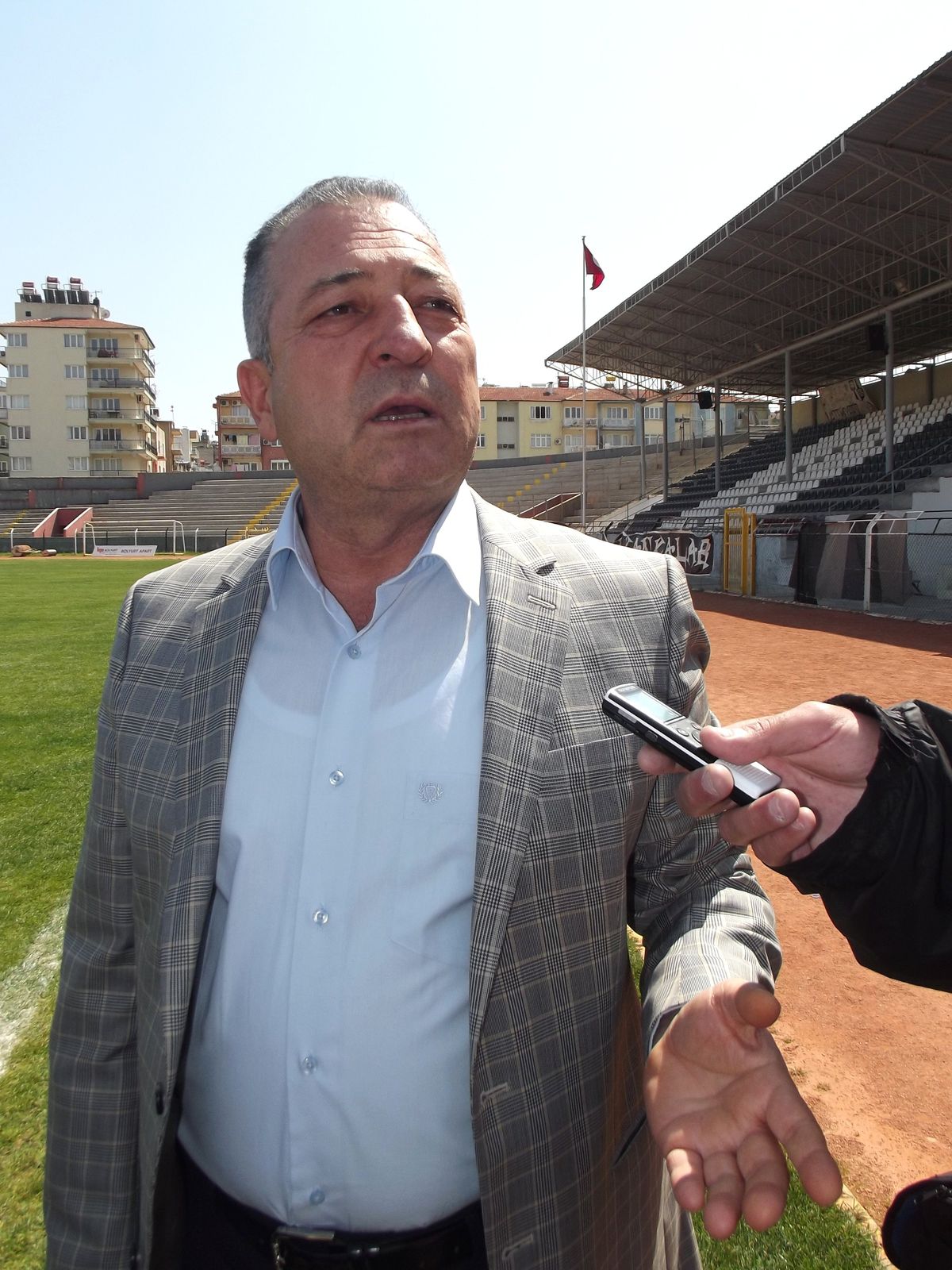 Gönendi; "Çocuklarınızı Maçlara Getirin"
