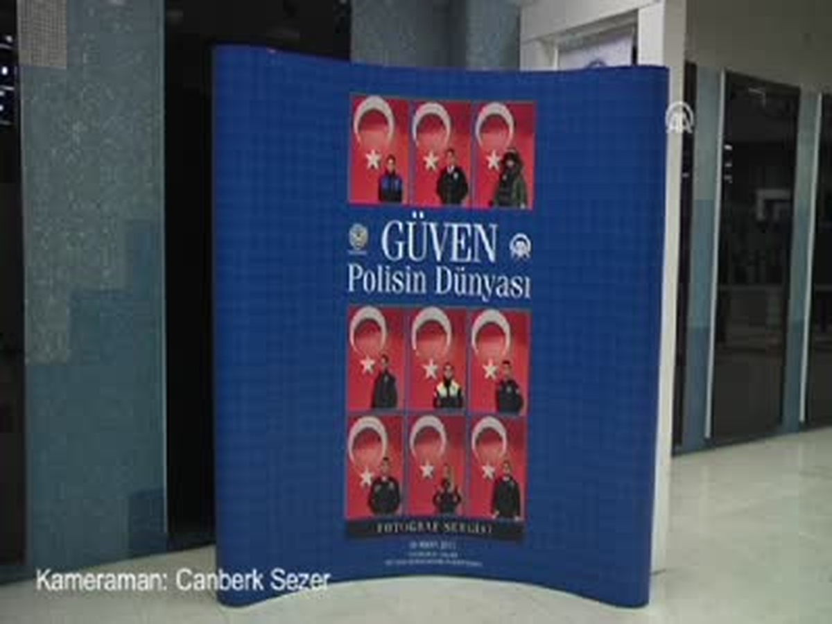 "Güven - Polisin Dünyası" Sergisine Yoğun İlgi