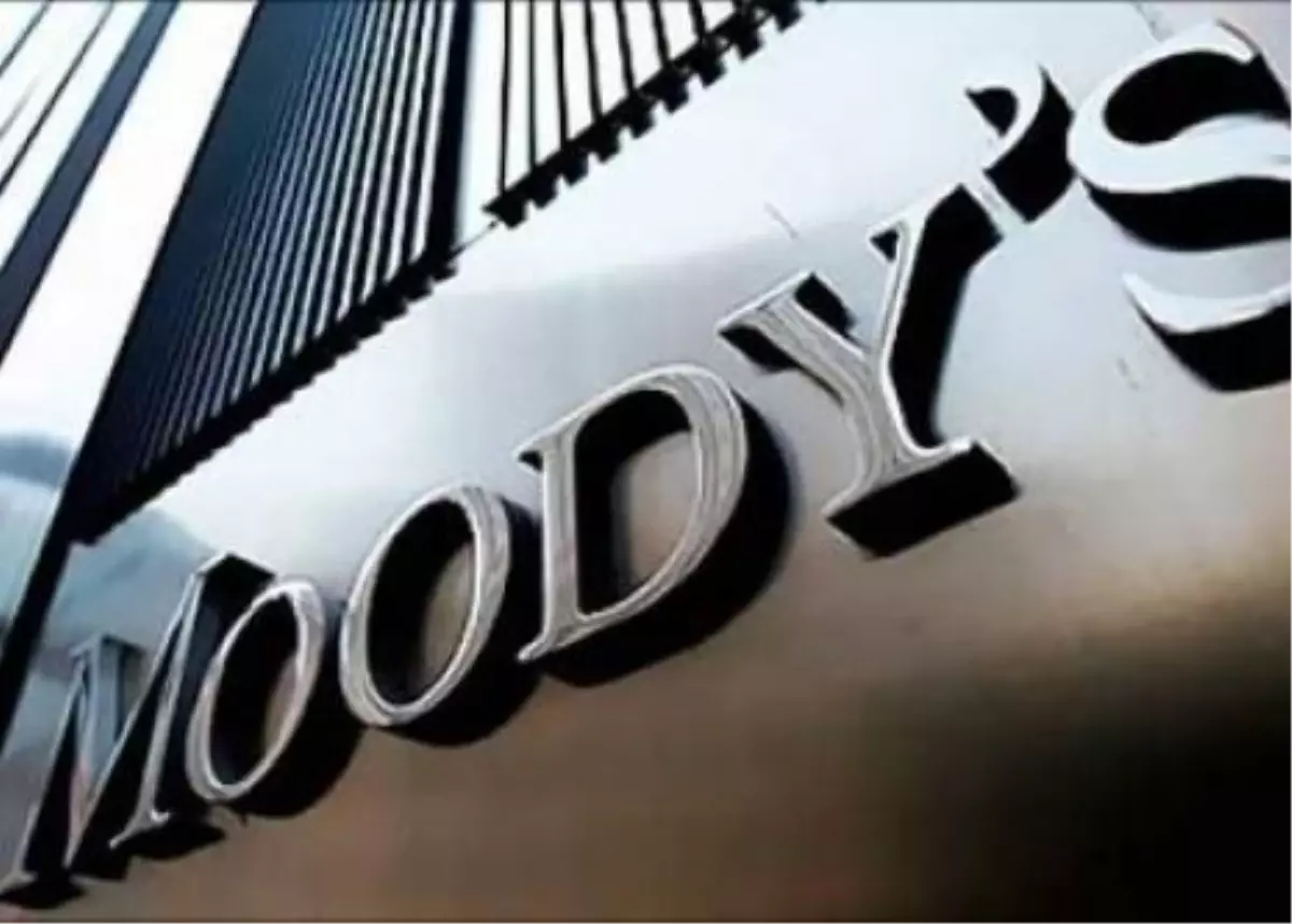 Moody\'s Açıklamasıyla Faiz Geriledi