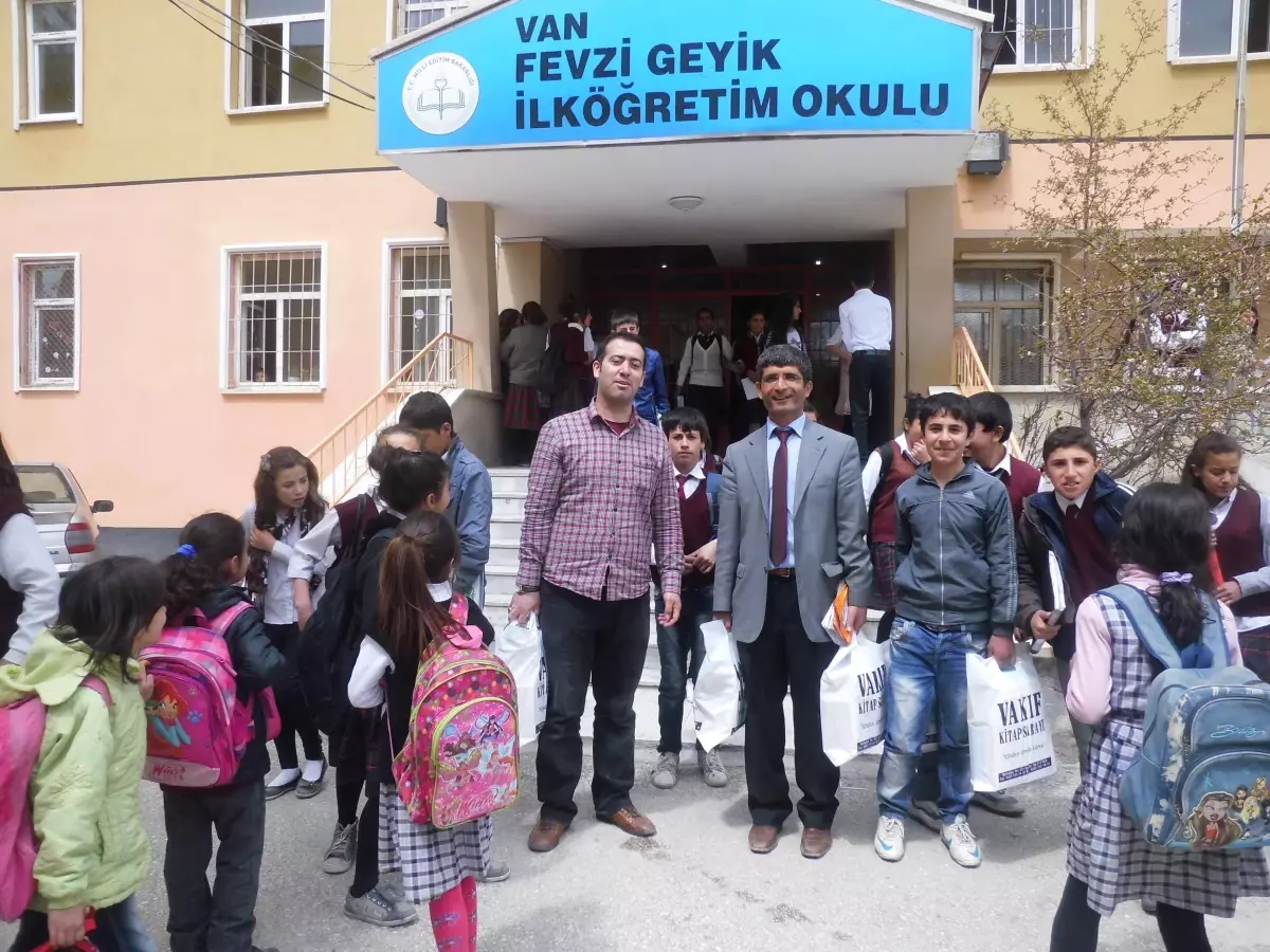 Okuma Kampanyası Çerçevesinde 2 Bin Adet Kitap Dağıtıldı